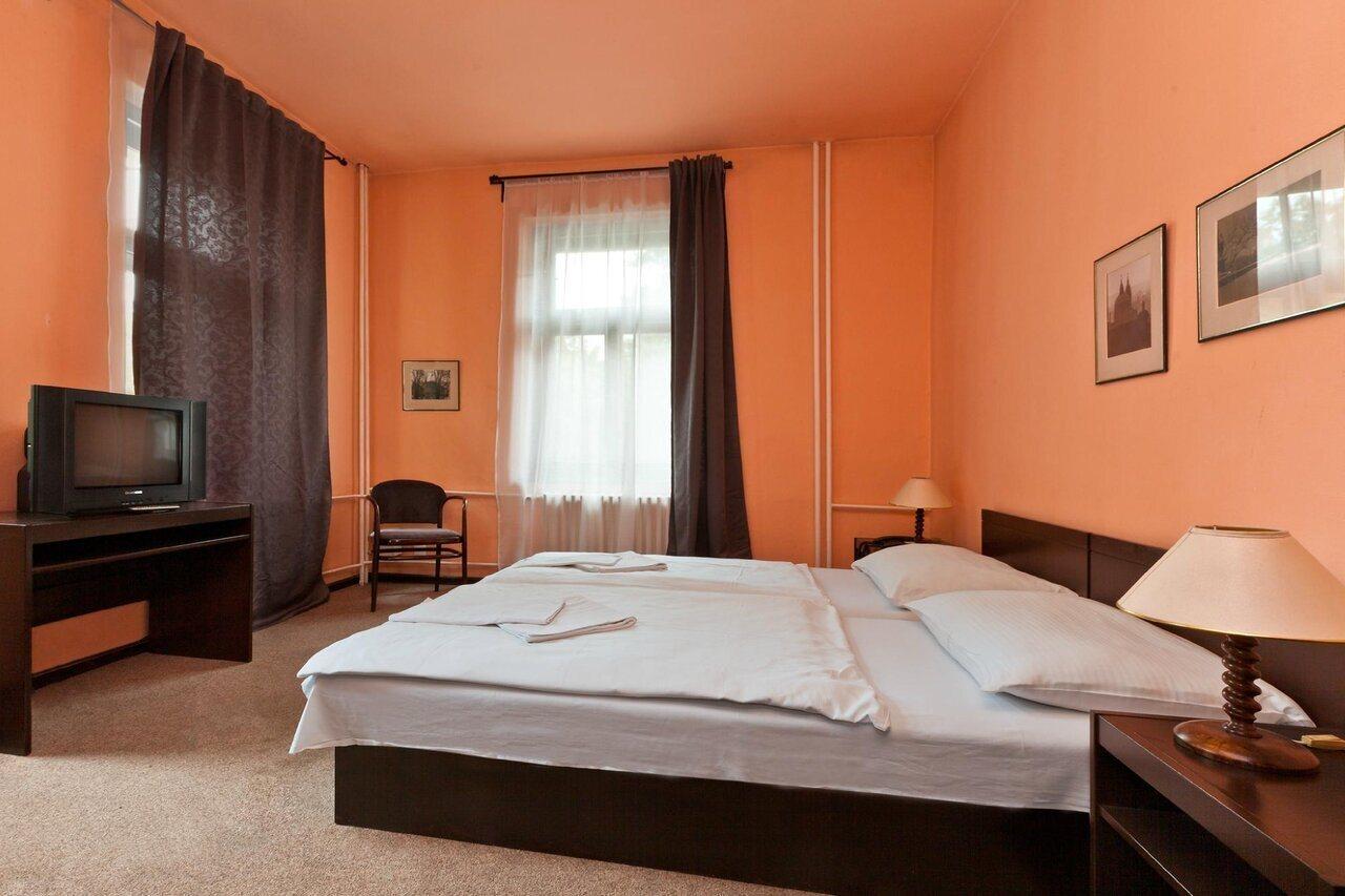 Hotel Branik Praha Bagian luar foto