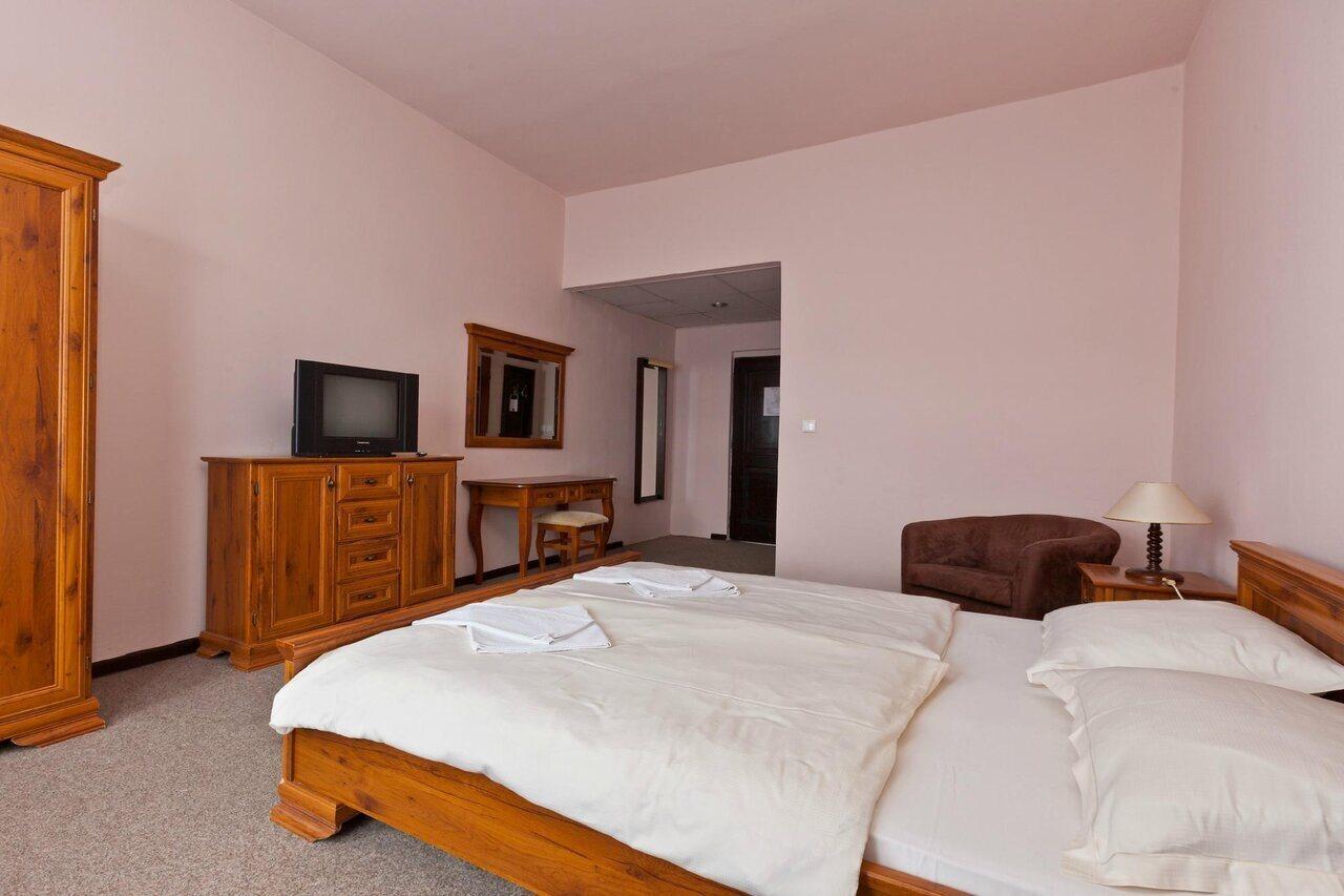 Hotel Branik Praha Bagian luar foto