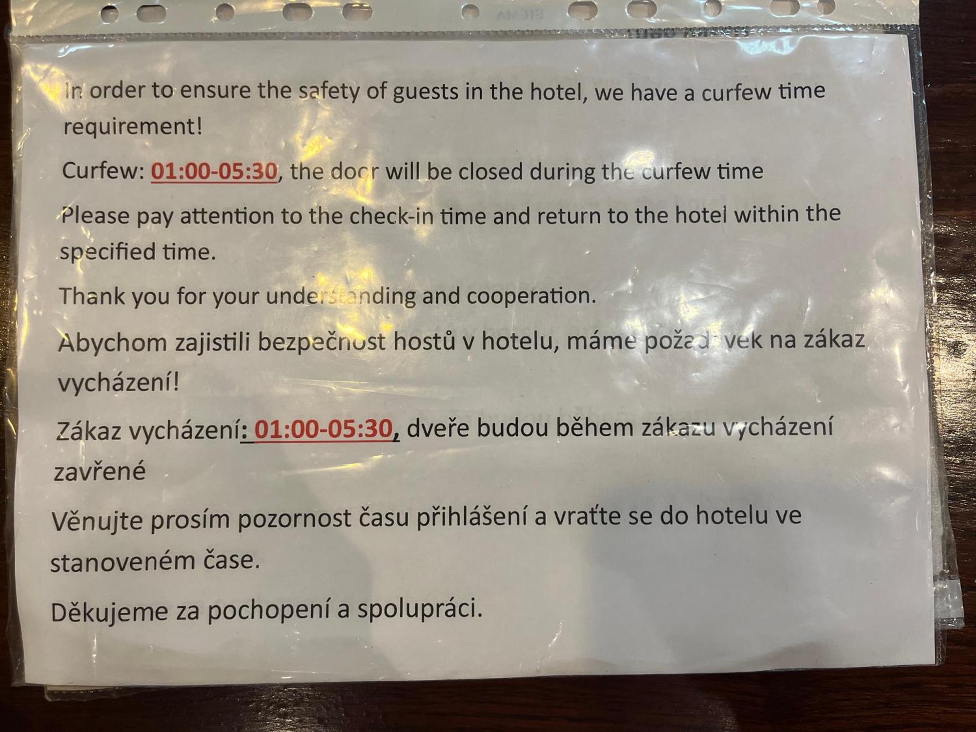 Hotel Branik Praha Bagian luar foto