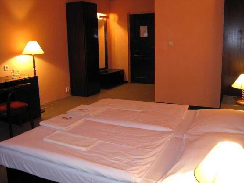 Hotel Branik Praha Bagian luar foto