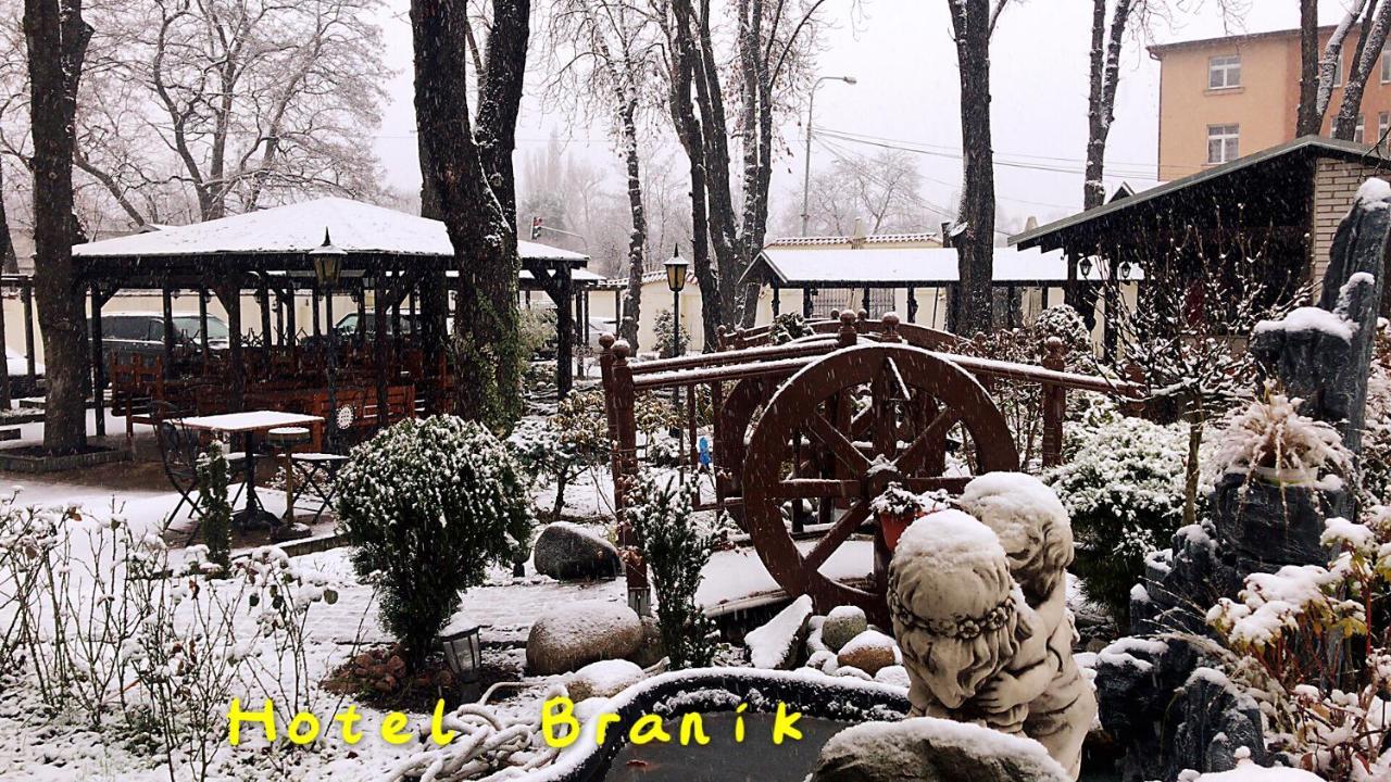 Hotel Branik Praha Bagian luar foto